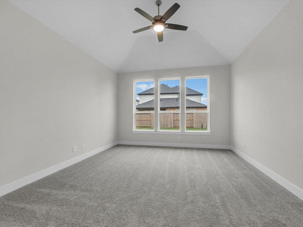 Image 10 of property listing at 9626 Starry Eyes Lane, Richmond, TX 77407