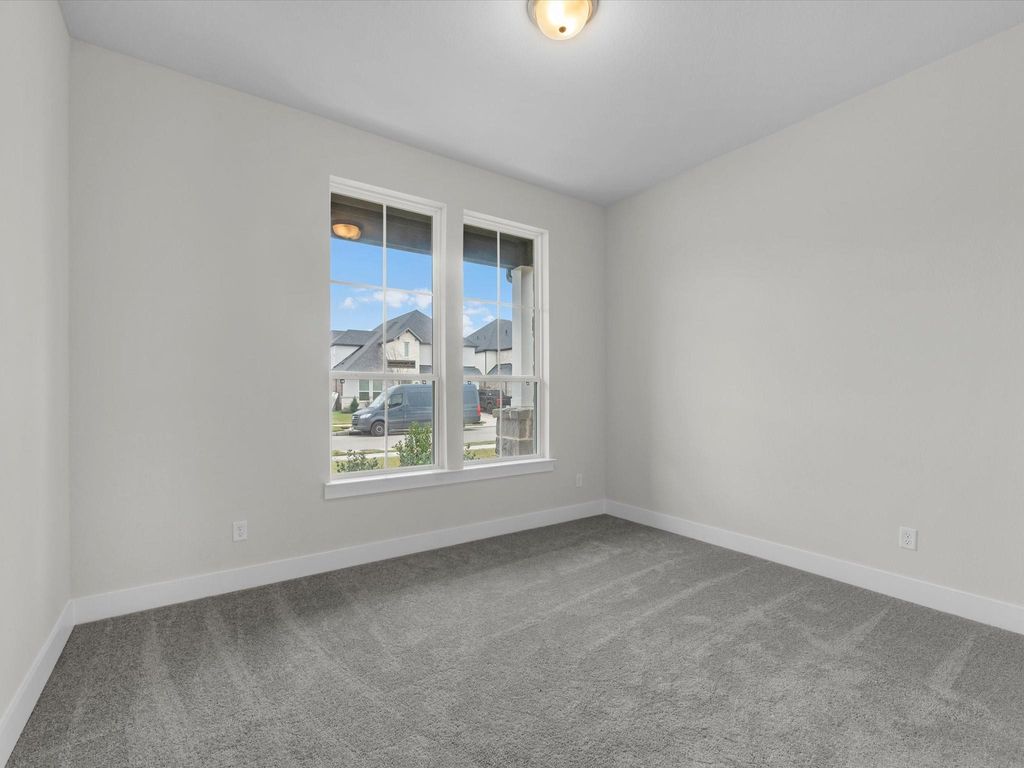 Image 13 of property listing at 9626 Starry Eyes Lane, Richmond, TX 77407