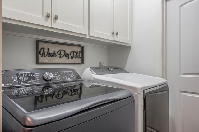 4001 29th Street N, Texas City, TX 77590