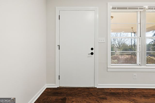 182 Lower Lovelace Road, West Point, GA 31833