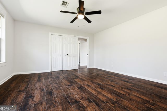 182 Lower Lovelace Road, West Point, GA 31833