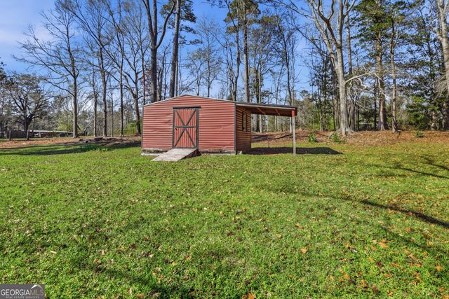 182 Lower Lovelace Road, West Point, GA 31833