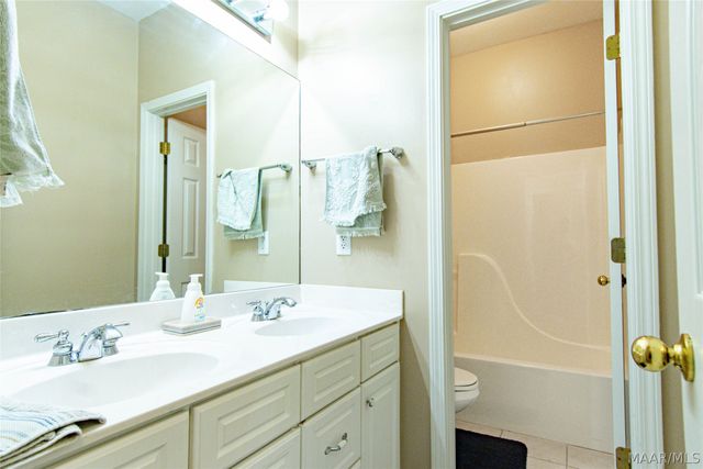 9845 HELMSLEY Circle, Montgomery, AL 36117