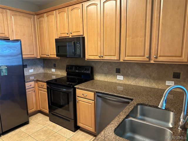 9845 HELMSLEY Circle, Montgomery, AL 36117