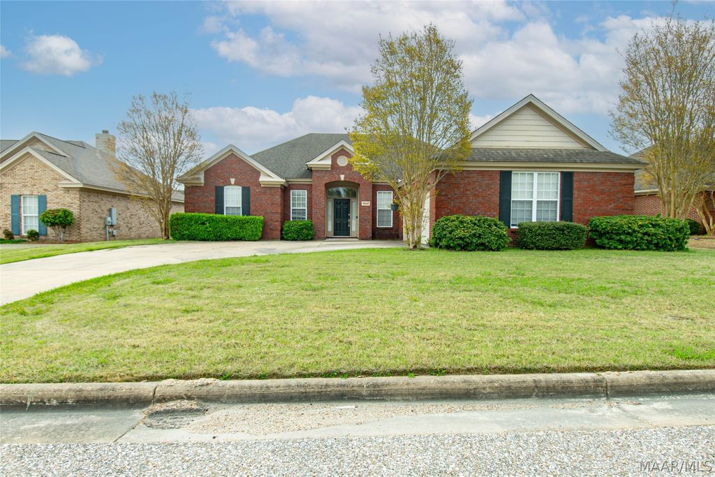 9845 HELMSLEY Circle, Montgomery, AL 36117