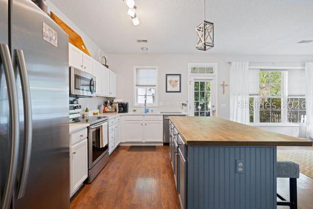 9 Haddon Ave, Bluffton, SC 29910