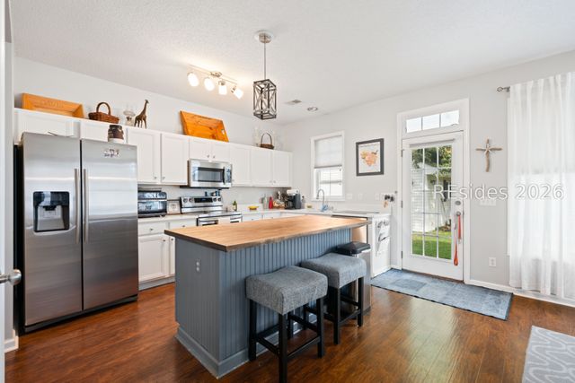 9 Haddon Ave, Bluffton, SC 29910