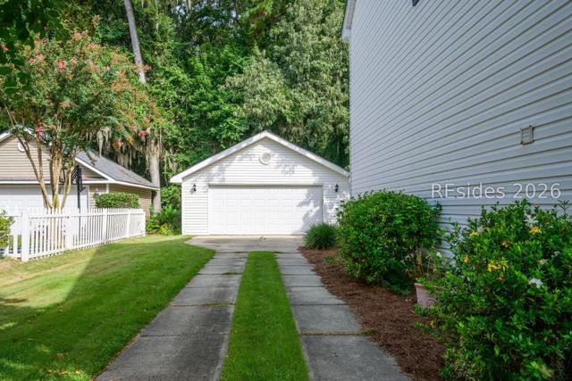 9 Haddon Ave, Bluffton, SC 29910