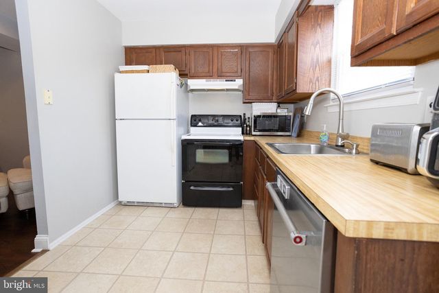 2702 DUDLEY CT, Bensalem, PA 19020