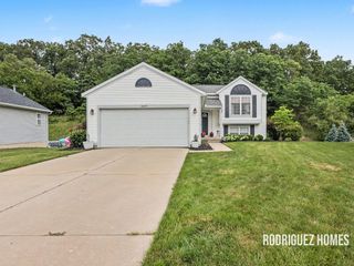 2007 Sandrel Drive Ne, Grand Rapids Twp, MI 49505