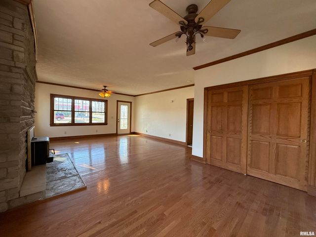 4236 N PROSPECT Road, Peoria, IL 61614