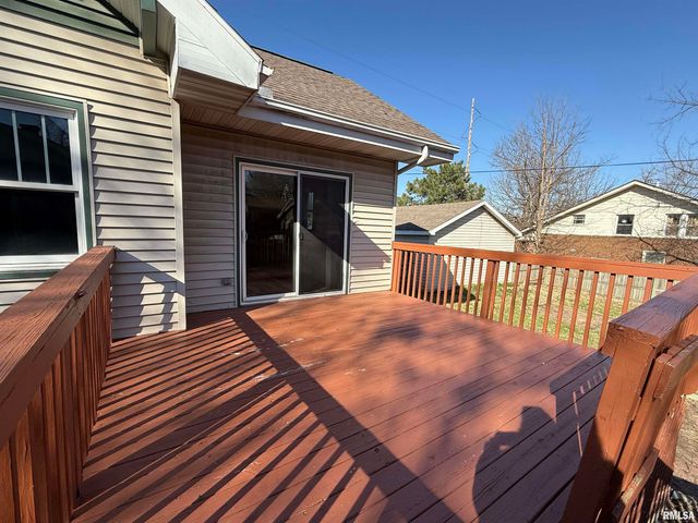 4236 N PROSPECT Road, Peoria, IL 61614