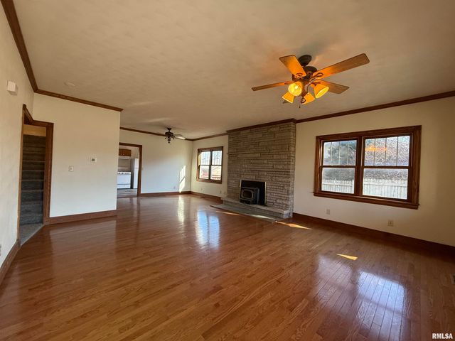 4236 N PROSPECT Road, Peoria, IL 61614