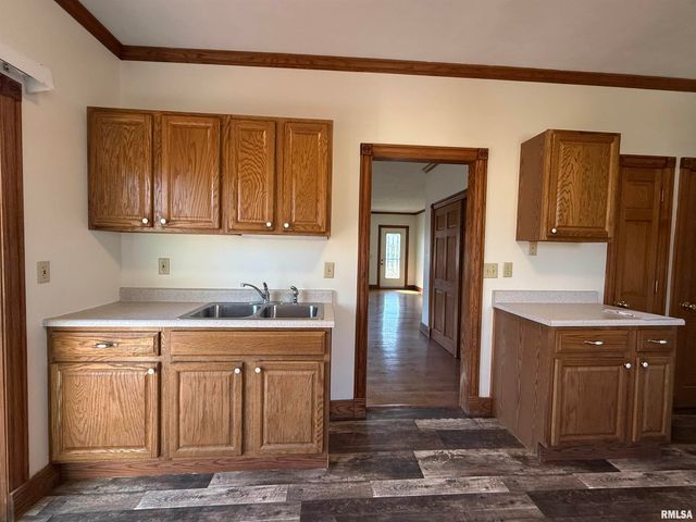 4236 N PROSPECT Road, Peoria, IL 61614