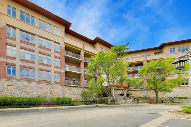 115 Prairie Park Drive 502, Wheeling, IL 60090