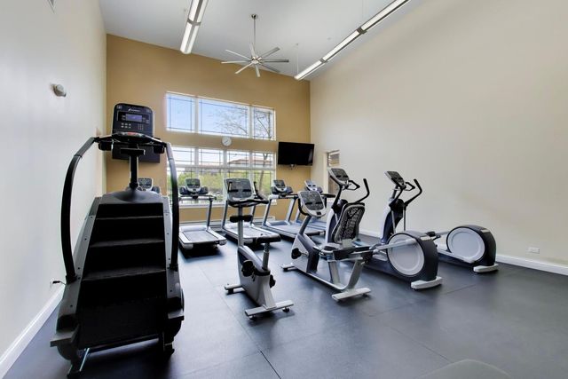 115 Prairie Park Drive 502, Wheeling, IL 60090
