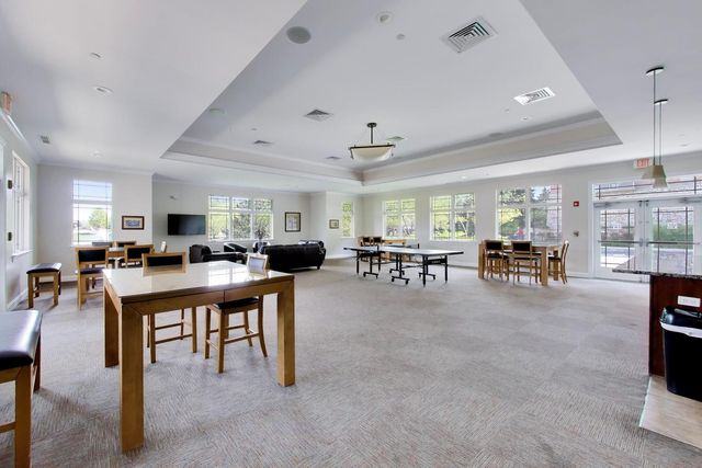 115 Prairie Park Drive 502, Wheeling, IL 60090