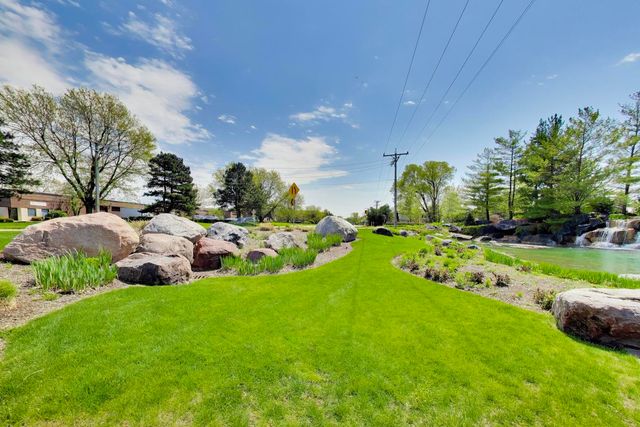 115 Prairie Park Drive 502, Wheeling, IL 60090