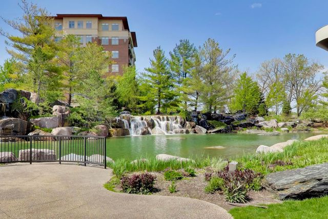 115 Prairie Park Drive 502, Wheeling, IL 60090