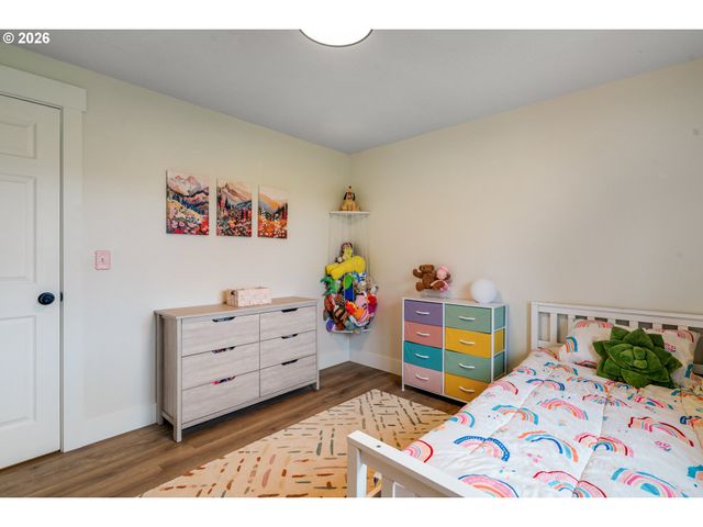 726 S LINDEN St, Cornelius, OR 97113