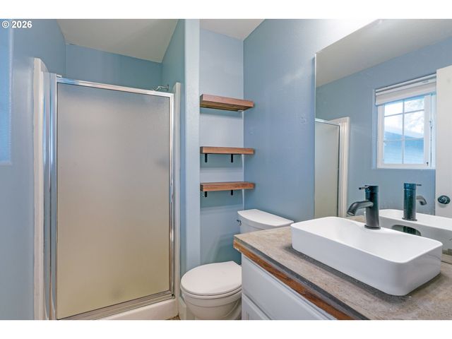 726 S LINDEN St, Cornelius, OR 97113