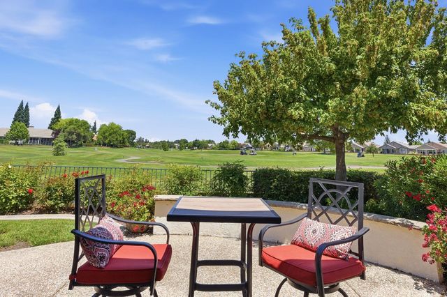 6368 Rose Garden Ln, Roseville, CA 95747