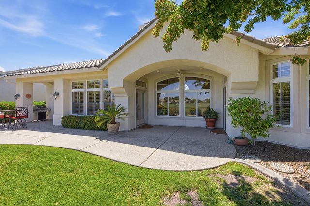 6368 Rose Garden Ln, Roseville, CA 95747