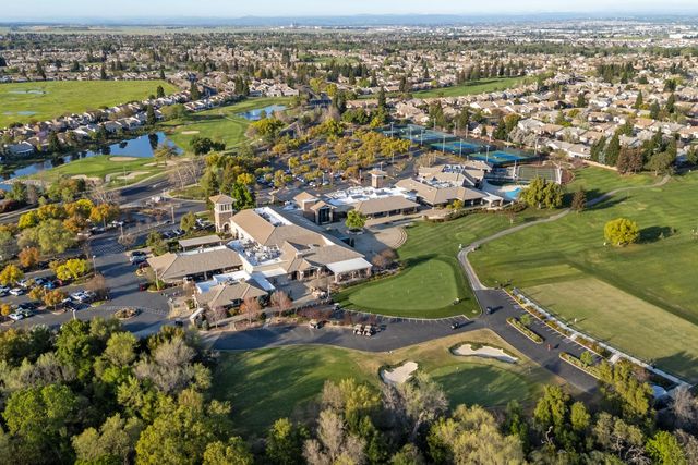 6368 Rose Garden Ln, Roseville, CA 95747