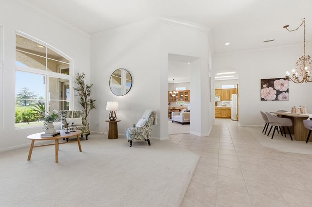 6368 Rose Garden Ln, Roseville, CA 95747