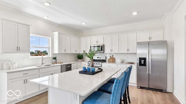 80 Benfield Drive, Whiteland, IN 46184