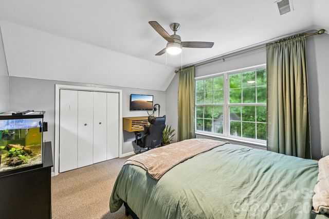 8658 Dog Leg Road, Sherrills Ford, NC 28673