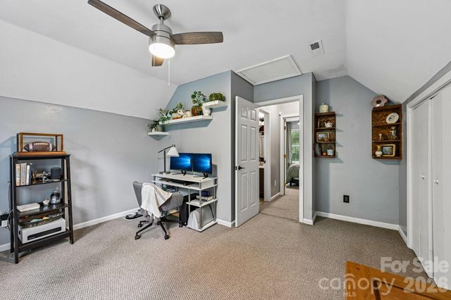 8658 Dog Leg Road, Sherrills Ford, NC 28673