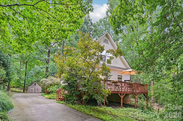 8658 Dog Leg Road, Sherrills Ford, NC 28673