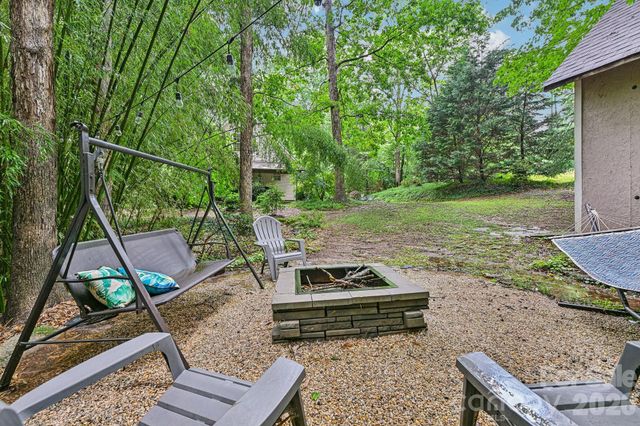 8658 Dog Leg Road, Sherrills Ford, NC 28673