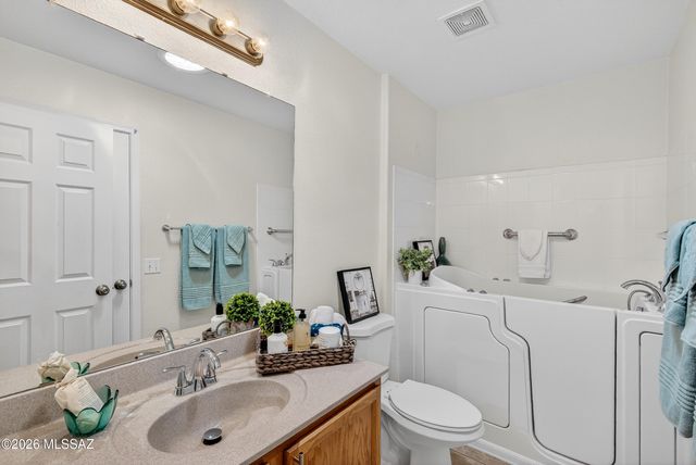 9685 E Belasco Loop, Tucson, AZ 85748