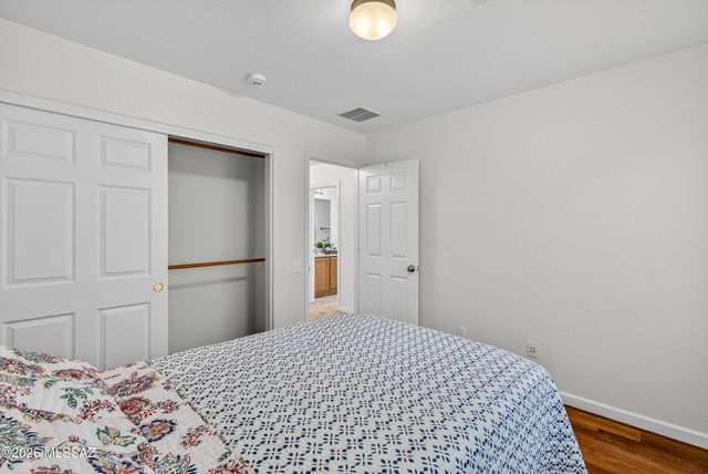 9685 E Belasco Loop, Tucson, AZ 85748