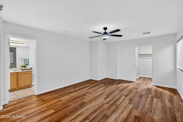 9685 E Belasco Loop, Tucson, AZ 85748