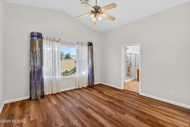 9685 E Belasco Loop, Tucson, AZ 85748