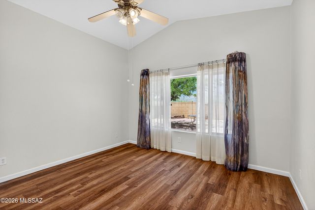 9685 E Belasco Loop, Tucson, AZ 85748