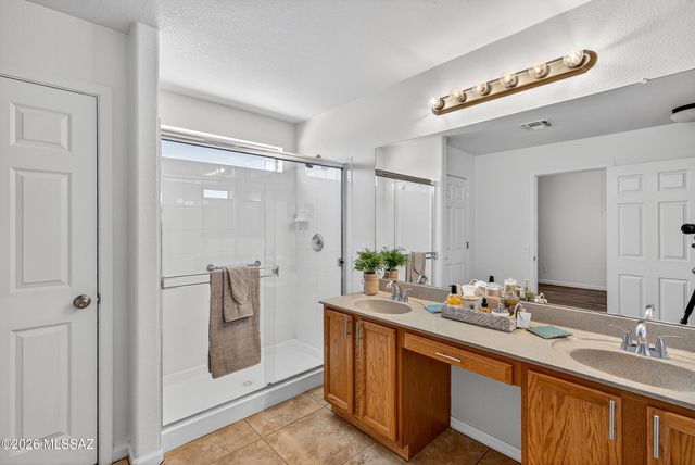 9685 E Belasco Loop, Tucson, AZ 85748