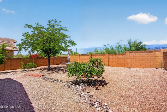 9685 E Belasco Loop, Tucson, AZ 85748
