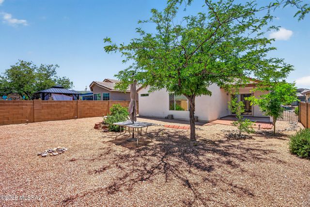 9685 E Belasco Loop, Tucson, AZ 85748