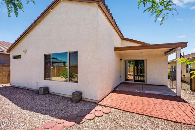 9685 E Belasco Loop, Tucson, AZ 85748