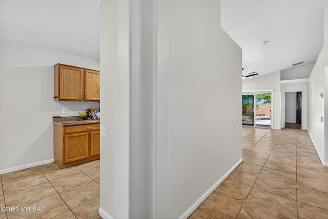 9685 E Belasco Loop, Tucson, AZ 85748