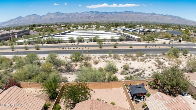 9685 E Belasco Loop, Tucson, AZ 85748