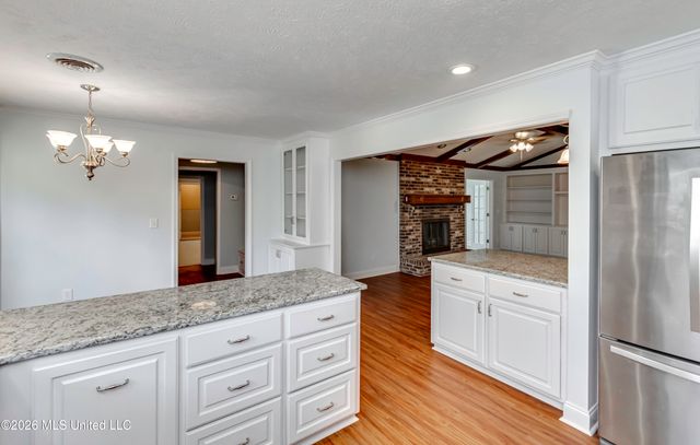 322 Millcreek Drive, Brandon, MS 39047