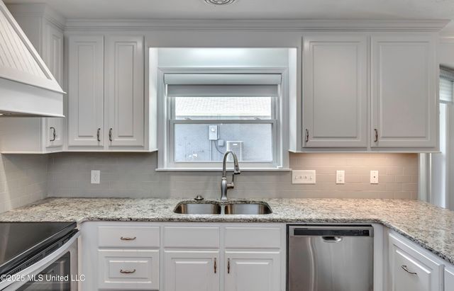 322 Millcreek Drive, Brandon, MS 39047