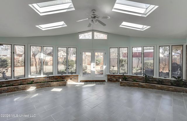 322 Millcreek Drive, Brandon, MS 39047