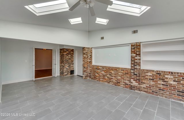 322 Millcreek Drive, Brandon, MS 39047