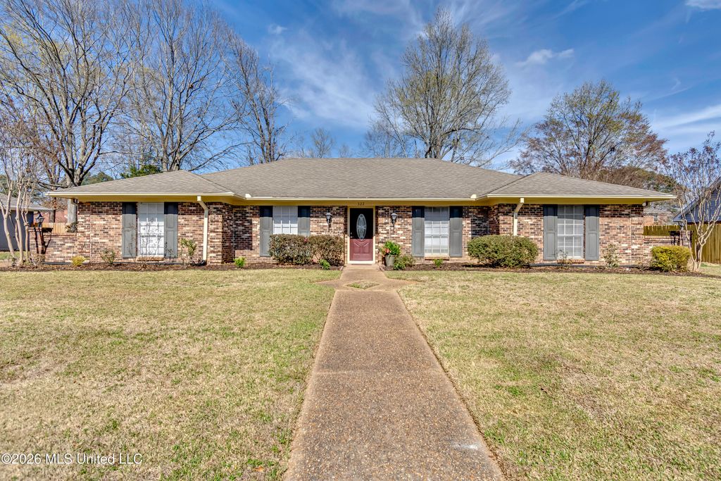 322 Millcreek Drive, Brandon, MS 39047